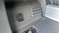 Land Rover Defender 3.0 D250 SE 90 3dr Auto Diesel Estate